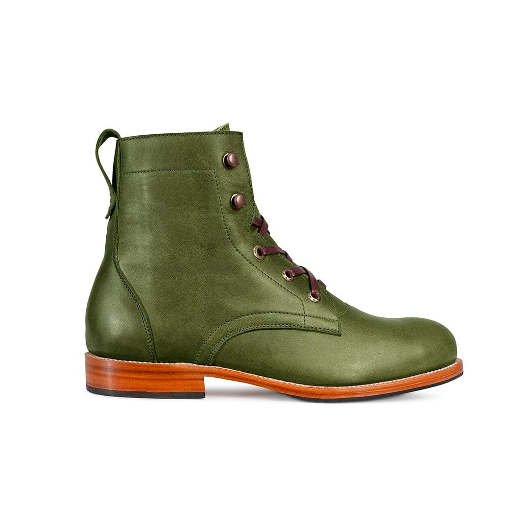 Green men's lace-up leather boot with a Goodyear welt and polished brown sole by Adelante Made-To-Order