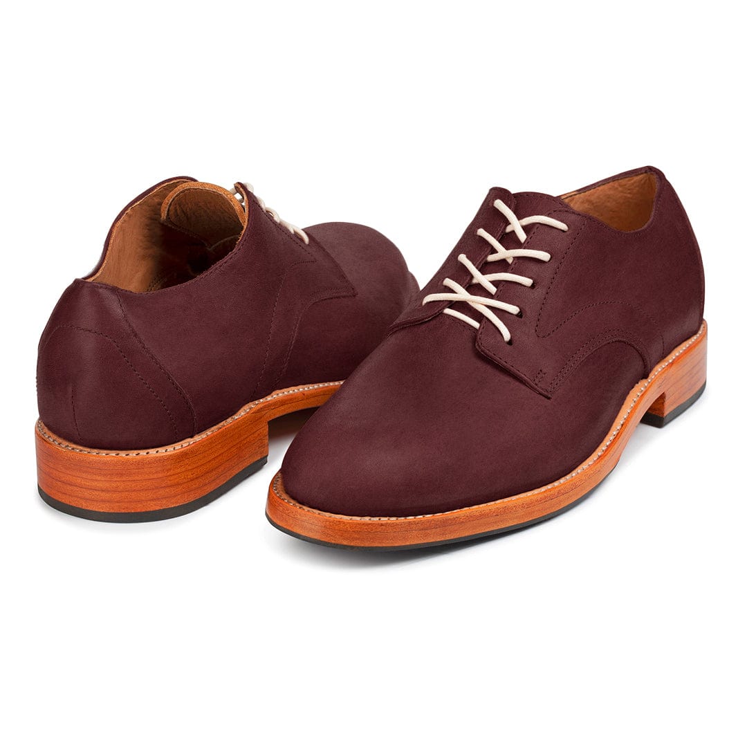 Men's EEEEE extra-wide burgundy leather derbies, shown from the front at an angle. Crafted for wide and narrow feet – The Romero
