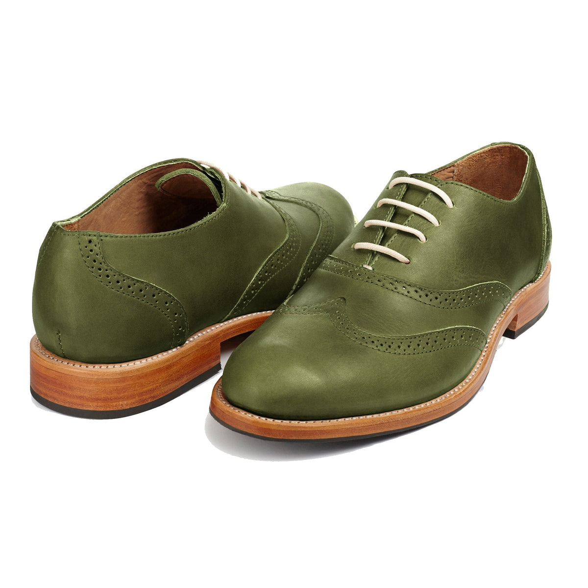 Men's 4E-wide green leather oxfords, shown at an angle, a size 12 is no problem – The Clásico