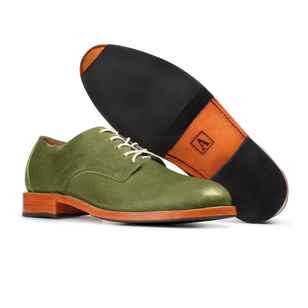 Men's extra-wide green leather derby, showing the leather sole – The Romero