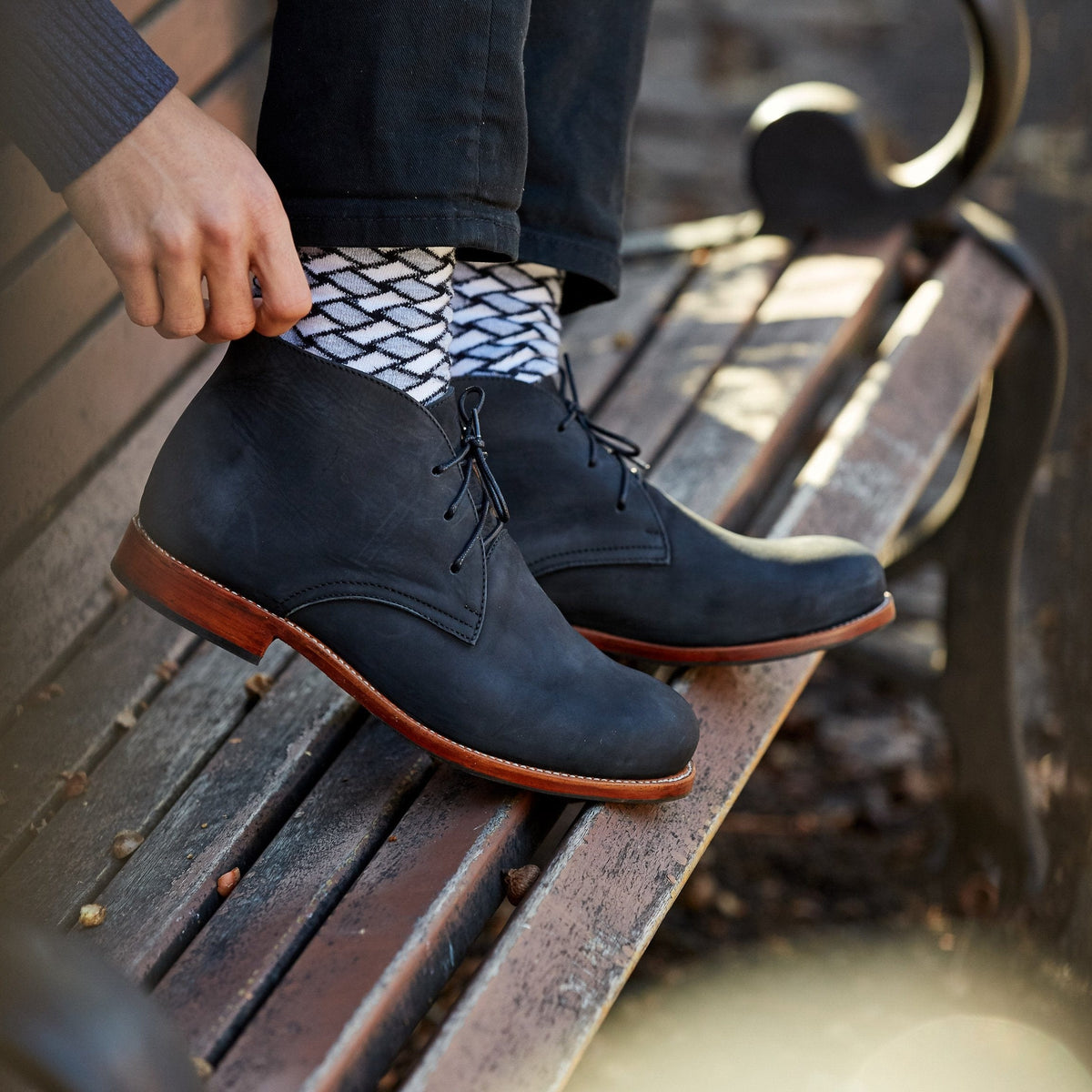 Men's 5E extra-wide blue leather chukka boots, worn on foot, with split sizing for two different-sized feet – The Santiago