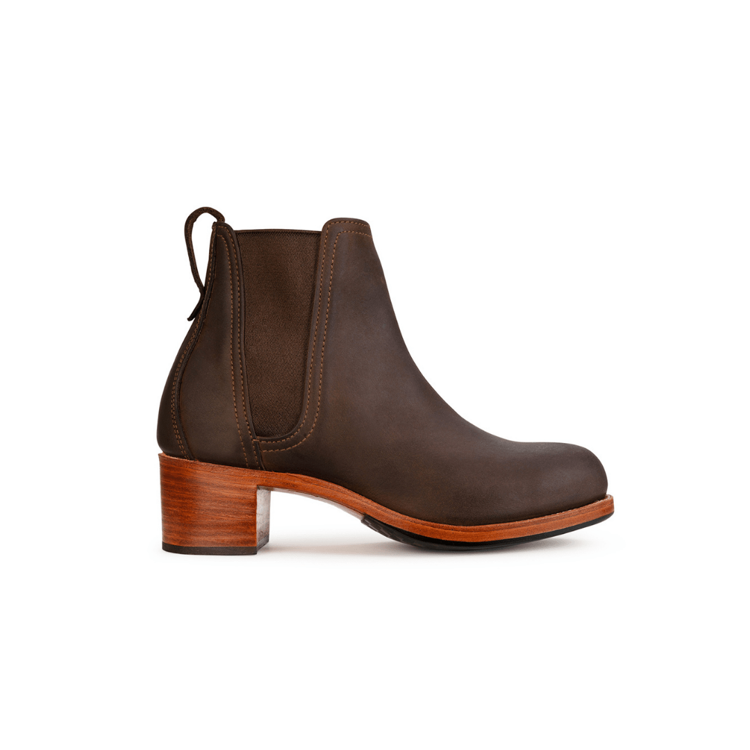 Side view of a women's EE wide dark brown leather heeled Chelsea boot, made to order in size 9.5 – The Catalina