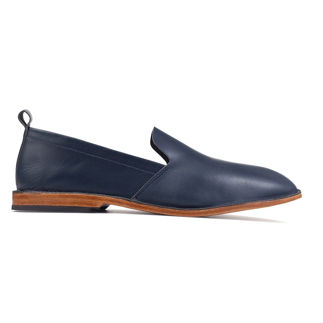 Side view of a men's extra-wide blue leather slip-on, made to order in size 13 – The Viento