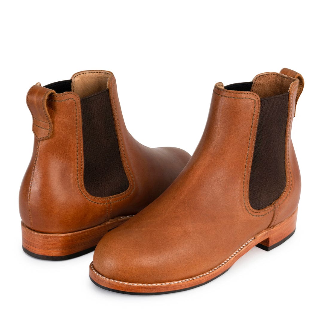 Brown Chelsea boots for women with elastic side panels, pull tabs, and contrast stitching by Adelante Made-To-Order