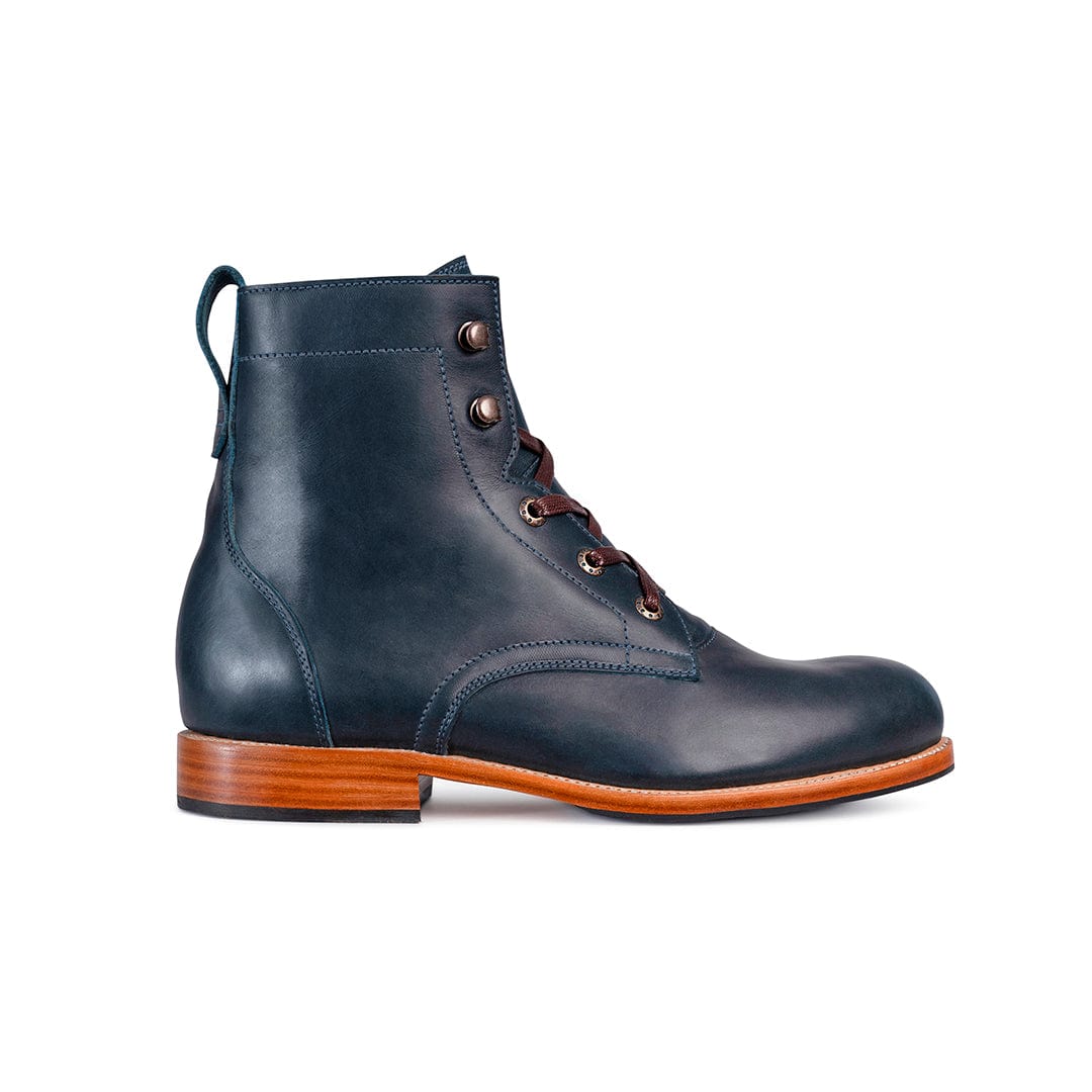 Adelante men's dark navy full grain leather lace up boot with Goodyear welt construction and handcrafted finish