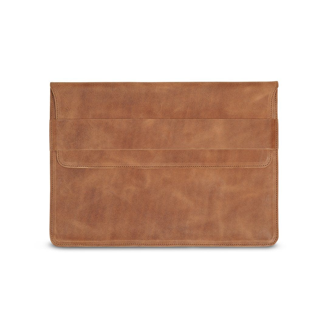 Tan leather laptop sleeve, front view, made by hand by our artisans