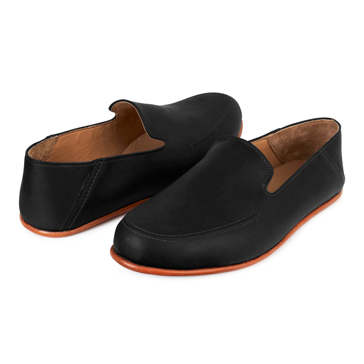 Men's EEE wide black leather zero-drop loafers, shown at an angle – The Tomás