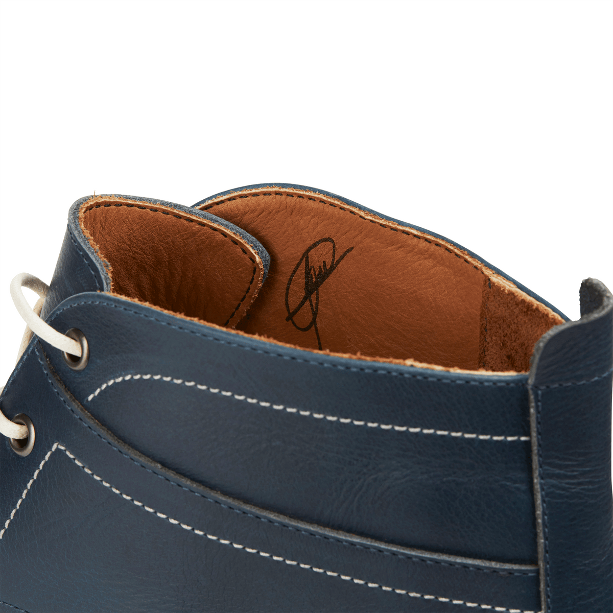 Close-up of the blue leather on the men's fashion boot – The Valparaíso